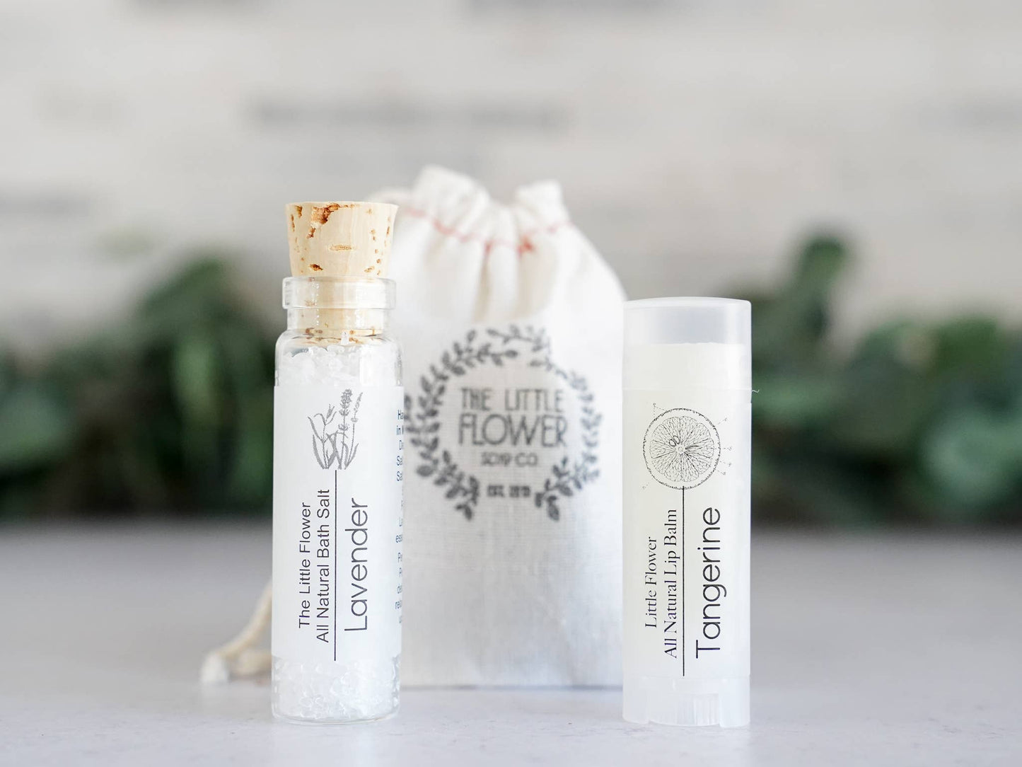 Mini Spa Gift Set with Bath Salt Vial: Lavender