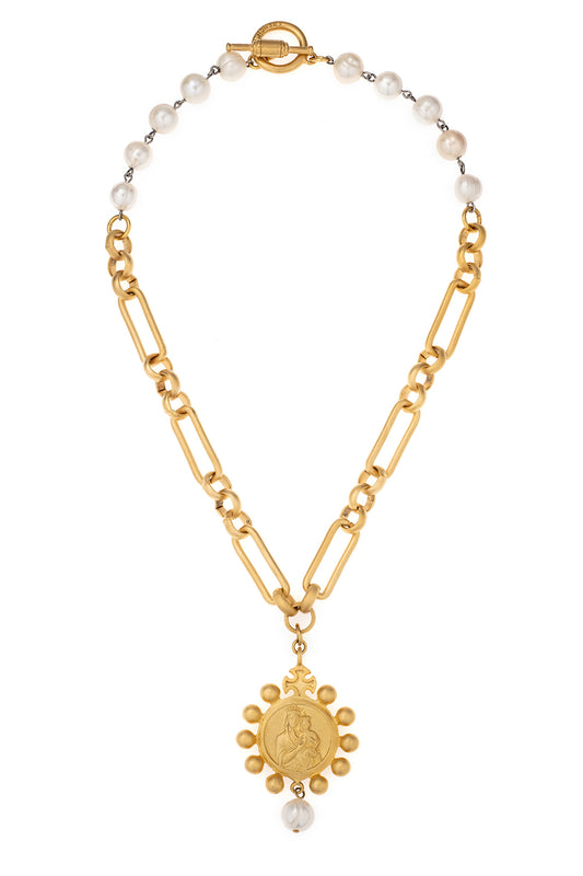 CHABLIS CHAIN AND PEARLS WITH CROWNING MARY MEDALLION
