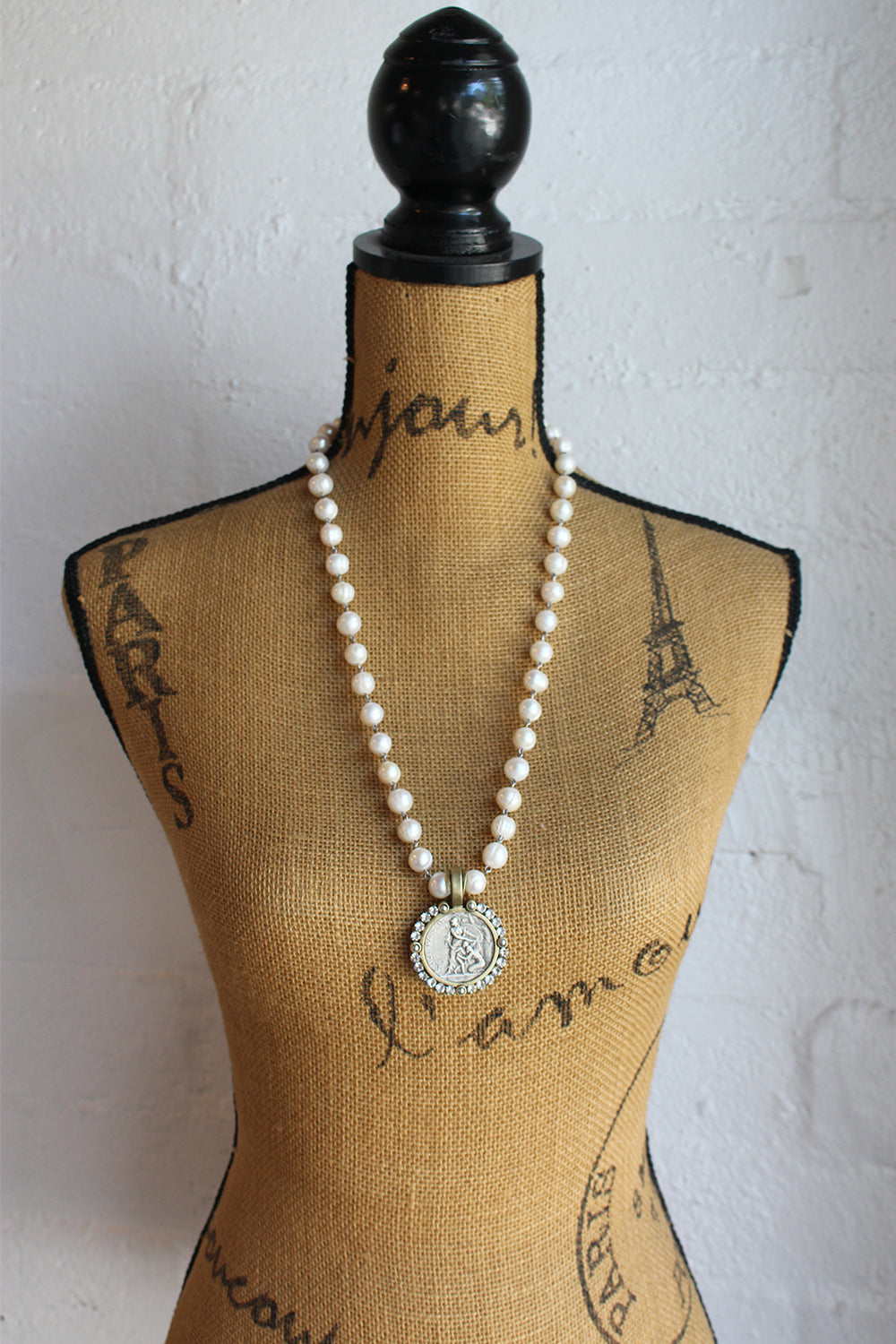 PEARLS WITH PROTECTEUR MEDALLION AND AUSTRIAN CRYSTAL