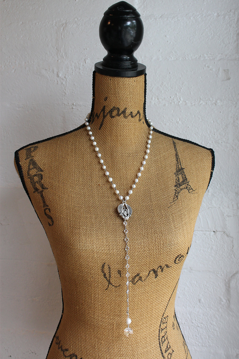 PEARLS AND AUSTRIAN CRYSTAL WITH DOVES PENDANTS